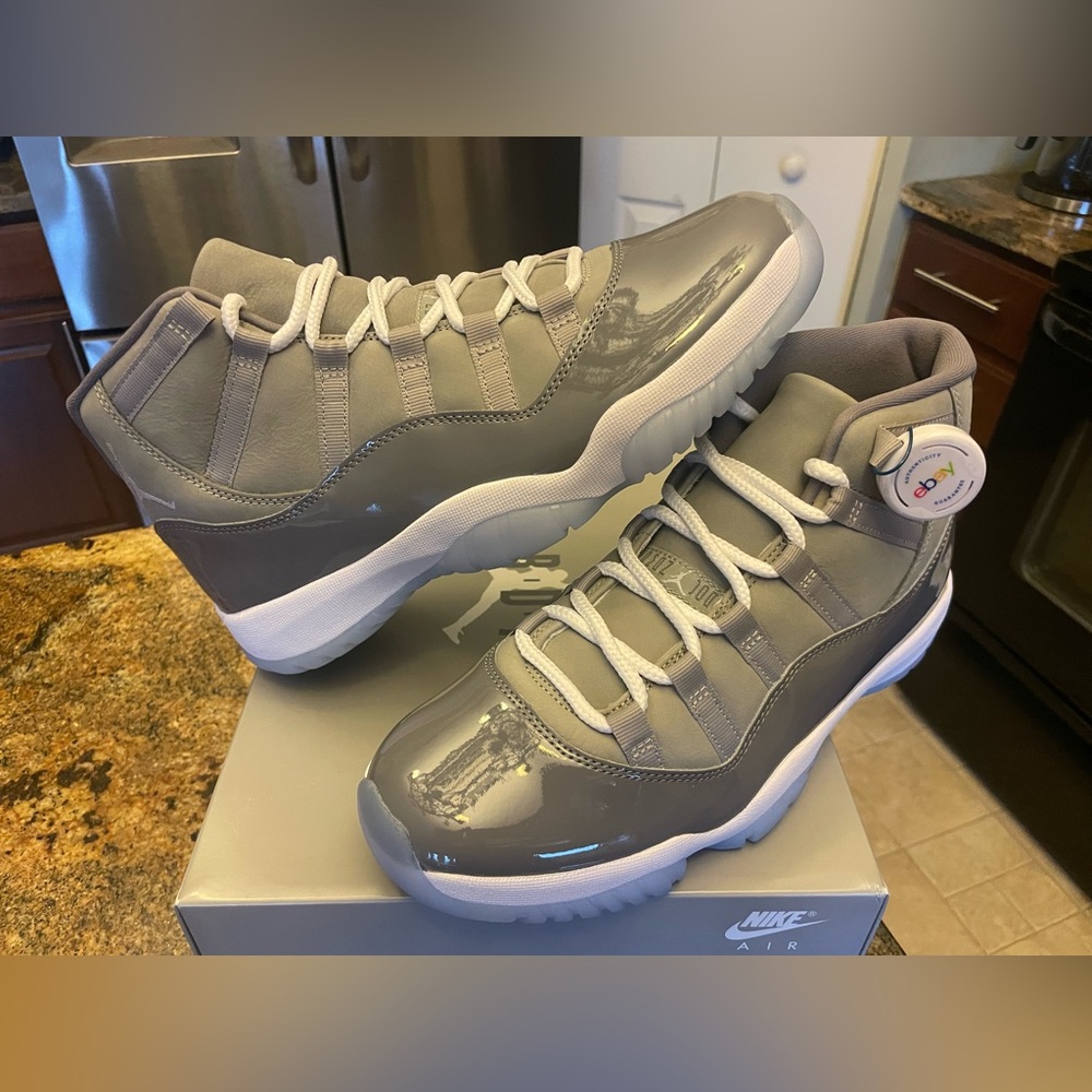 NEW MENS JORDAN 11 XI RETRO COOL GREY 2021 SHOES SIZE 9.5